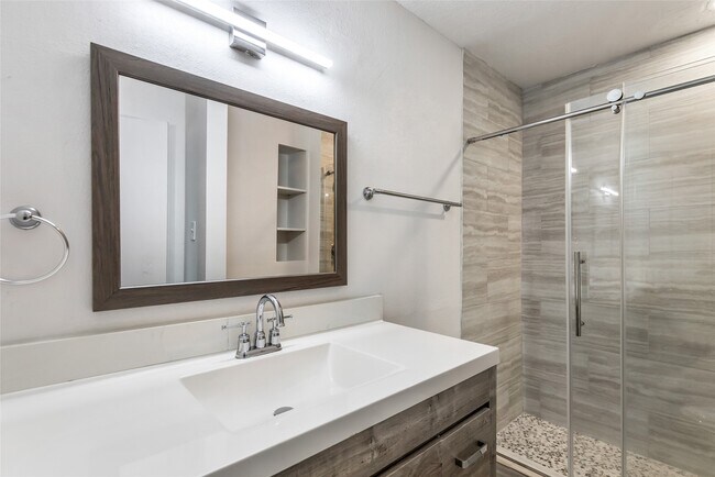 Building Photo - 3615 Acorn Springs Ln
