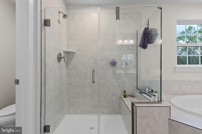 Building Photo - 12105 Empire Ln