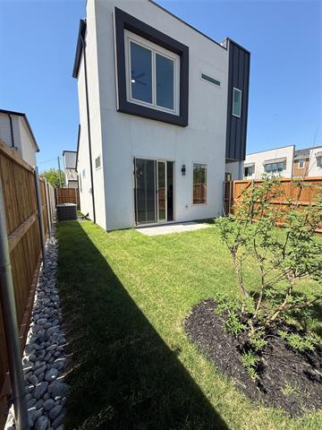 Building Photo - 5508 Mesa Cir