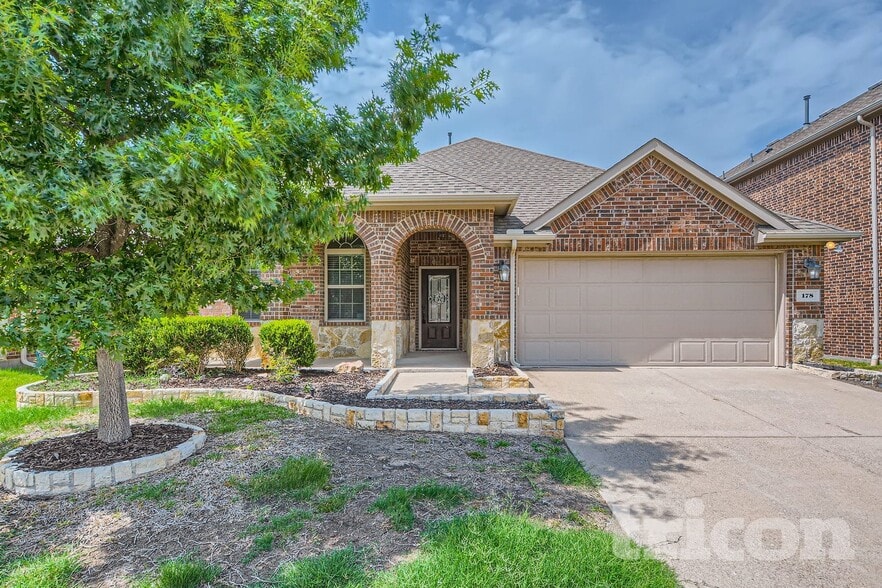 Building Photo - 178 Charleston Ln