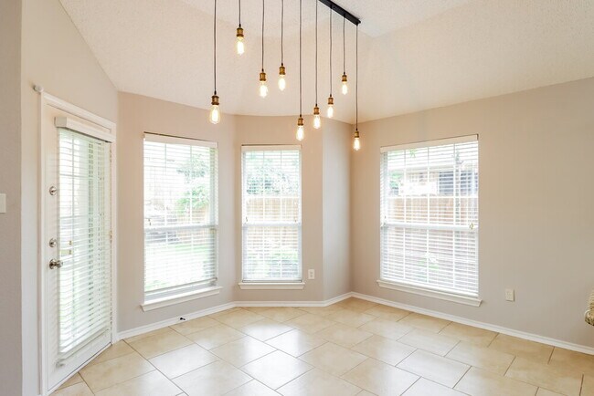 Building Photo - 6211 August Run