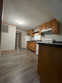 Building Photo - Cute 2 bedroom 1 bath house