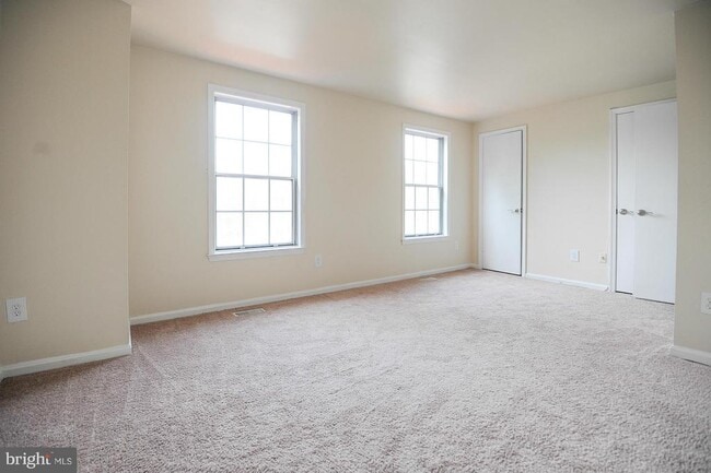 Building Photo - 6627 Briarleigh Way