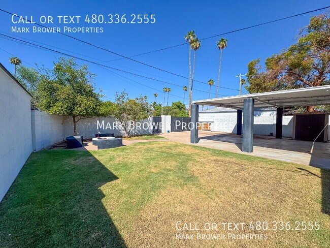 Building Photo - 1230 E Almeria Rd