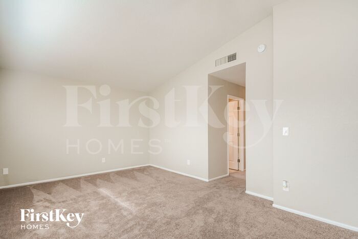 Building Photo - 9556 N Albatross Dr
