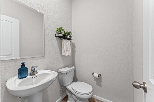 Building Photo - 5343 Marisol Cv Dr