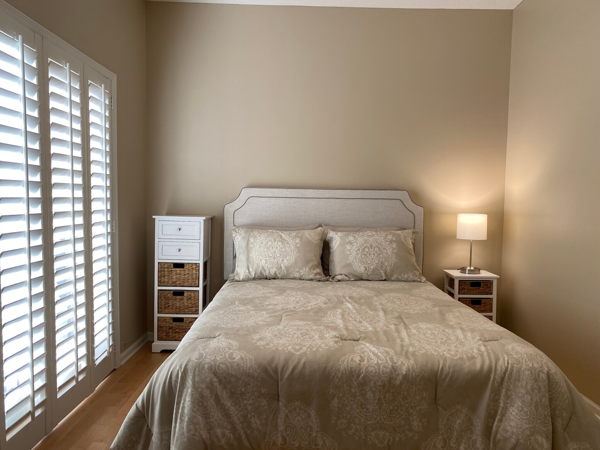 Bed w/Balcony - 311 3rd St S