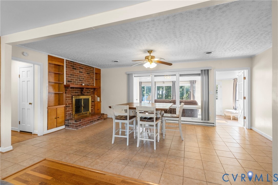 Building Photo - 1871 Pender Ave