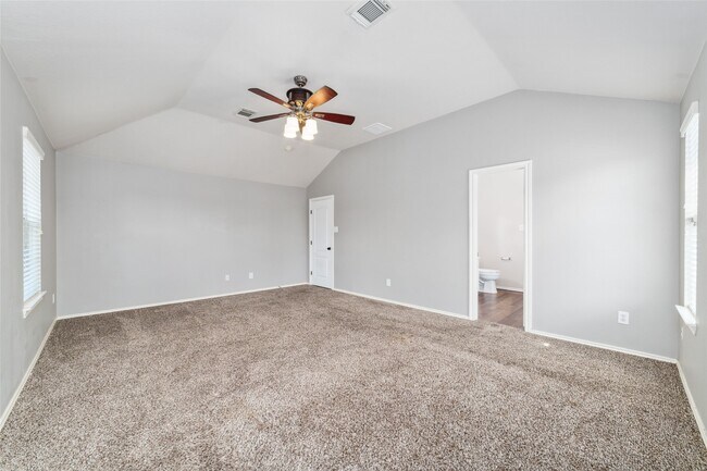 Building Photo - 9823 Lynette Falls Dr