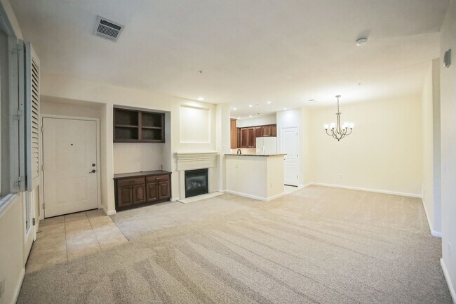 Building Photo - Charming 3BR Condo in Arvada