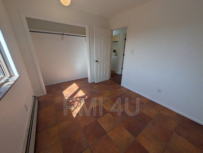 Building Photo - 2646 Floral Rd NW