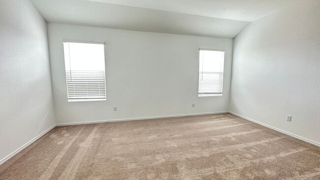 Building Photo - 113 Allegro Dr