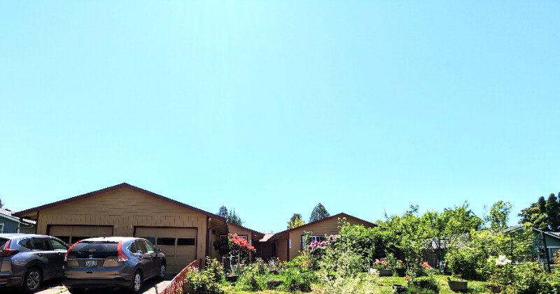 Building Photo - 13930 SW Hazel St