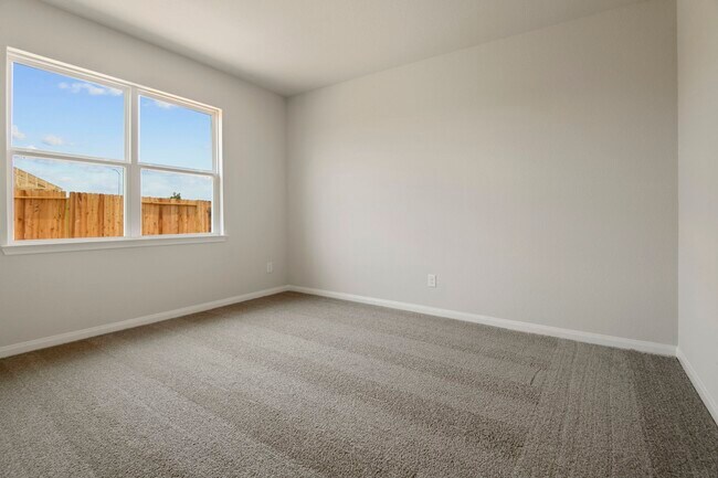 Building Photo - 316 Tejas Trl