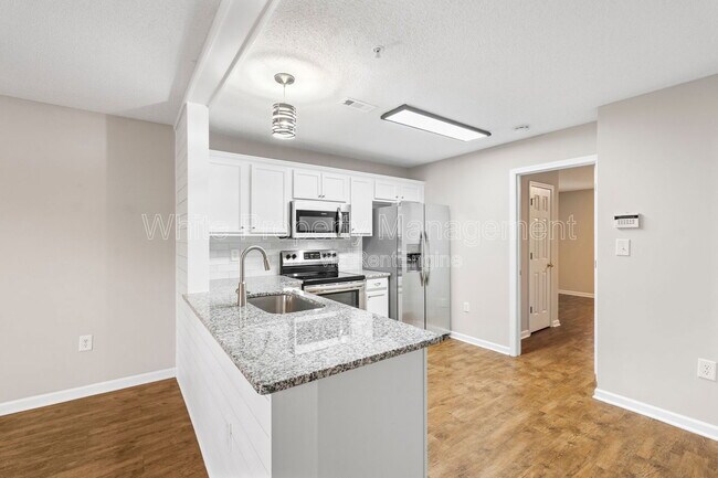 Building Photo - 106 Locomotive Ln