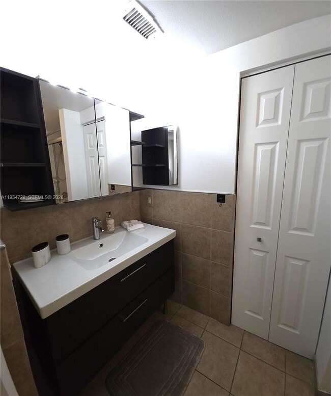 Building Photo - 2090 W Preserve Way