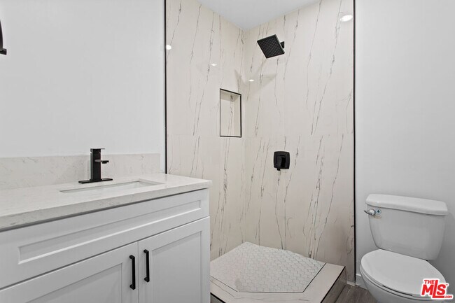Building Photo - 442 E 118th St