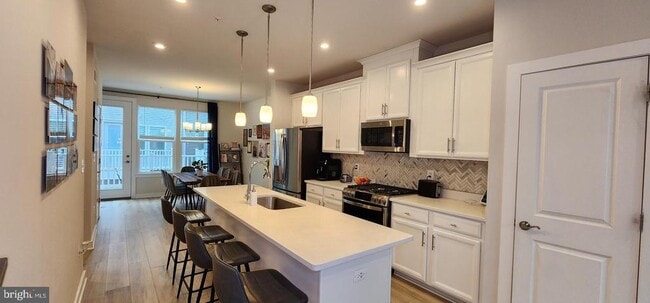 Building Photo - 5606 Hyattsville Dr