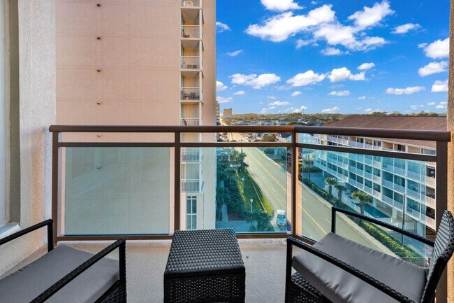 Building Photo - 1321 S Ocean Blvd