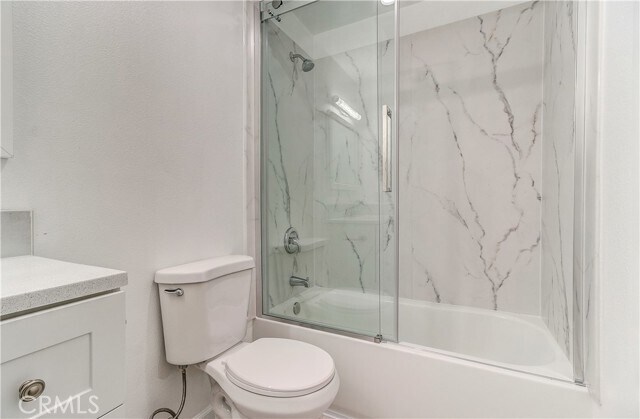 Building Photo - 231 W Escalones