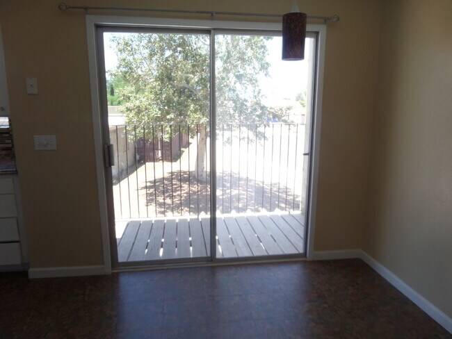 Building Photo - 4404 Plaza Vista