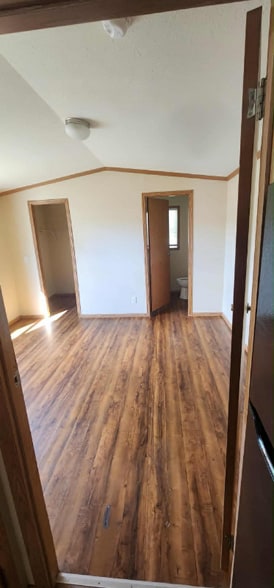 Building Photo - 500 N Walnut St