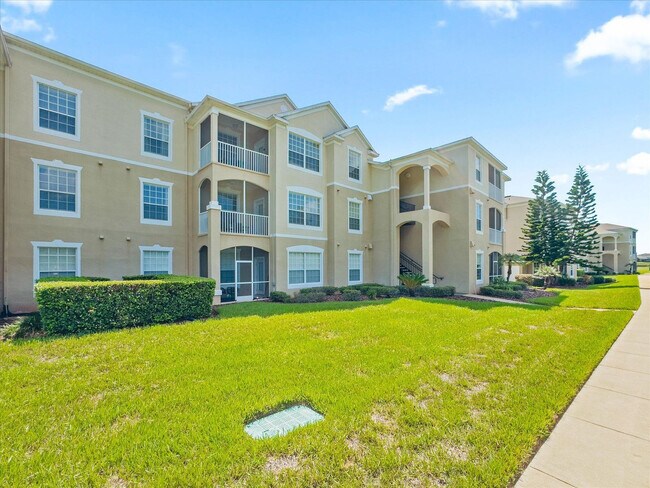 Building Photo - 2304 Silver Palm Dr