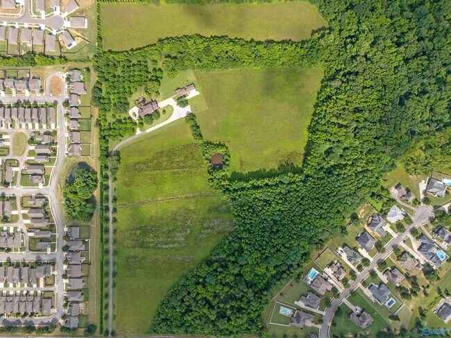 Building Photo - 1217 Indian Creek Rd NW