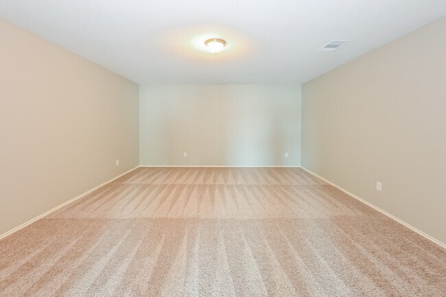 Building Photo - 111 Meadow Mill Dr