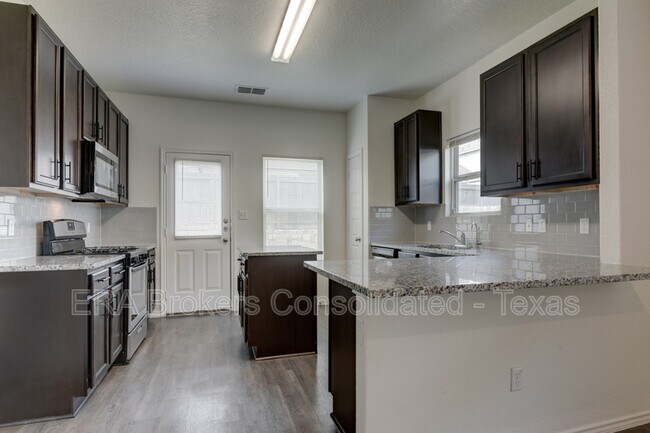 Building Photo - 5407 Shasta Pl