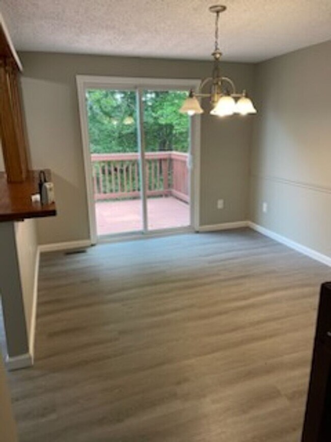 Building Photo - 3422 Belfry Ln