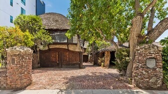 Building Photo - 3825 Dunn Dr