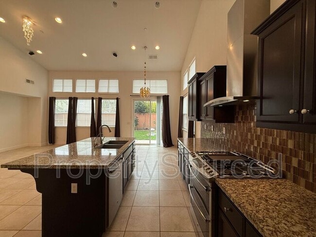 Building Photo - 656 Open Range Ave