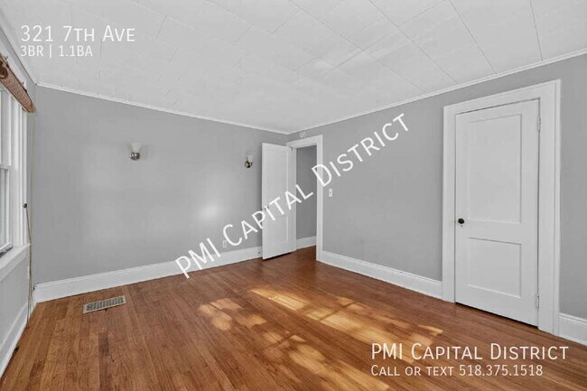 Building Photo - 321 7th Ave