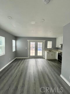 Building Photo - 1825-1824 S Van Ness Ave