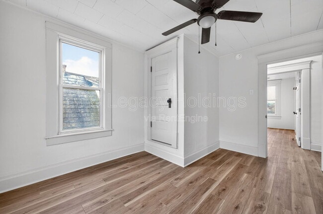 Building Photo - 1409 Hamill Ave