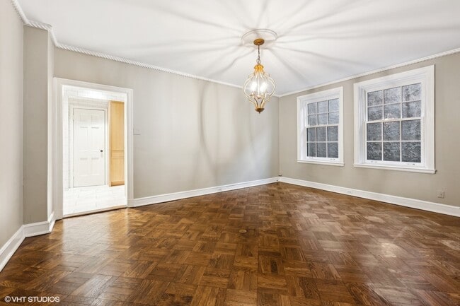 Building Photo - 73 E Elm St