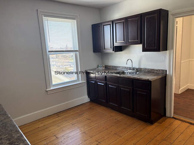 Building Photo - 114-116 Garden Street