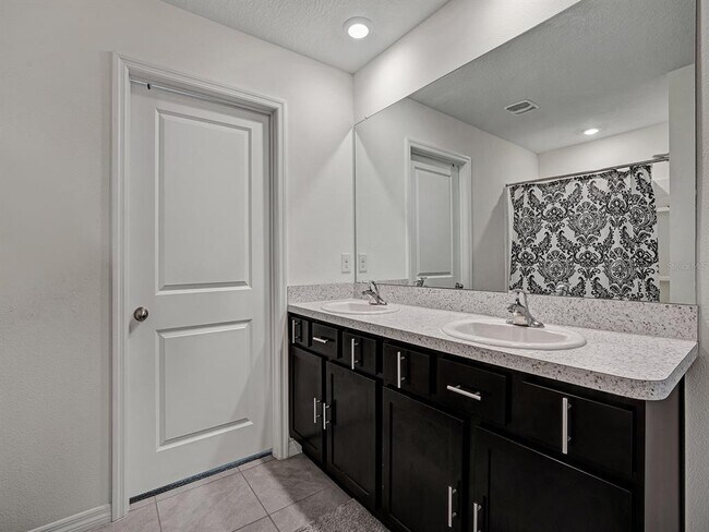 Building Photo - 7850 Sail Clover Ln