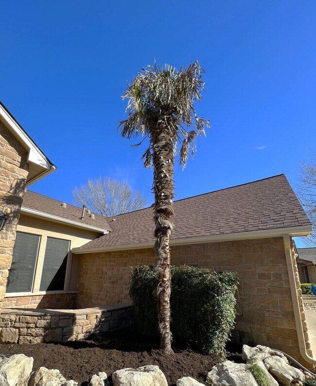 Building Photo - 106 Morning Glory Cir