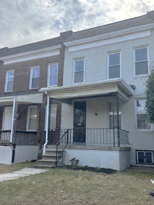 Building Photo - 3617 W Garrison Ave