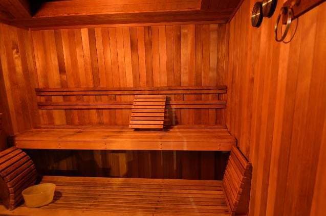 Building Photo - 1440 Veteran Ave