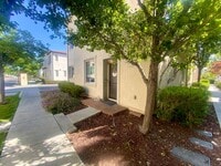 Building Photo - Modern Fremont Home with Expansive Loft for Rent!