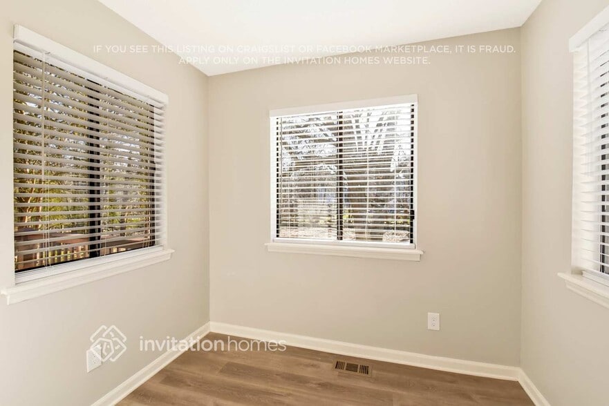 Building Photo - 7924 Park Vista Cir