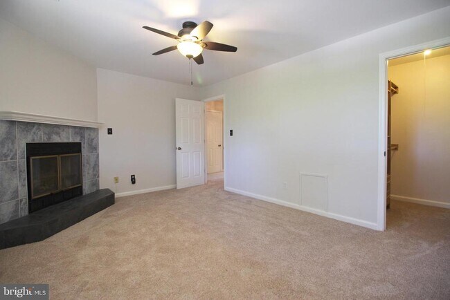 Building Photo - 2833 Kalmia Lee Ct