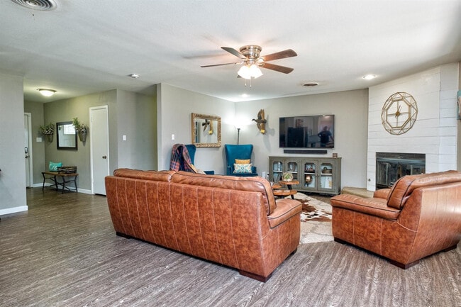 Building Photo - 5209 16th St