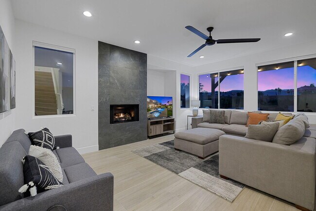 Building Photo - 48539 Anastacia Ct