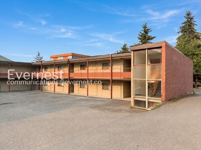 Building Photo - 10106 NE 185th St