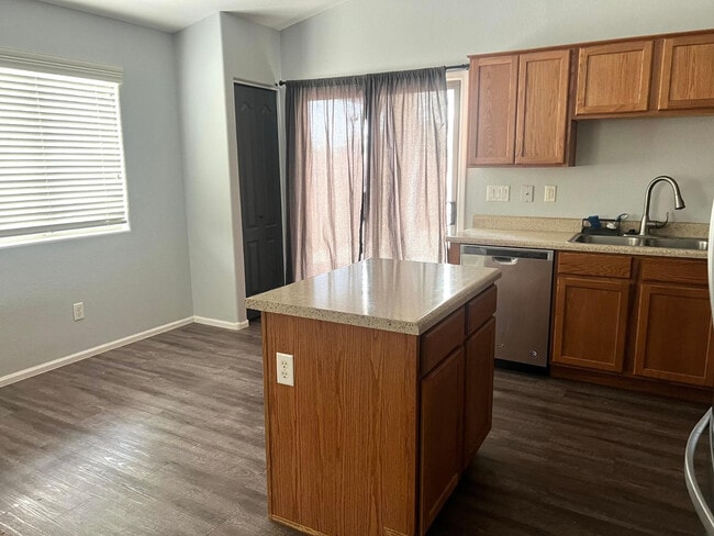 Building Photo - 28496 N Dolomite Ln