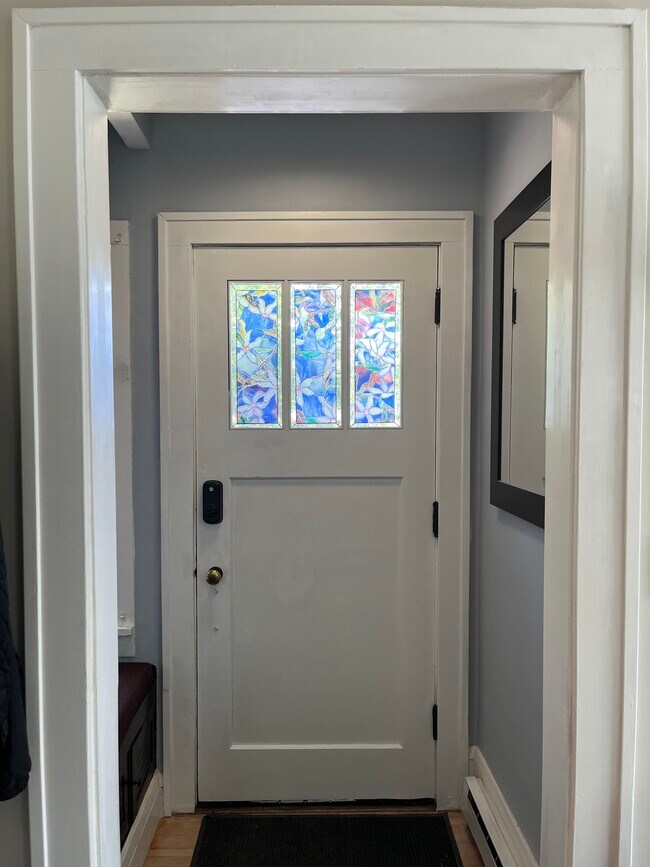 Building Photo - 4732 Harriet Ave